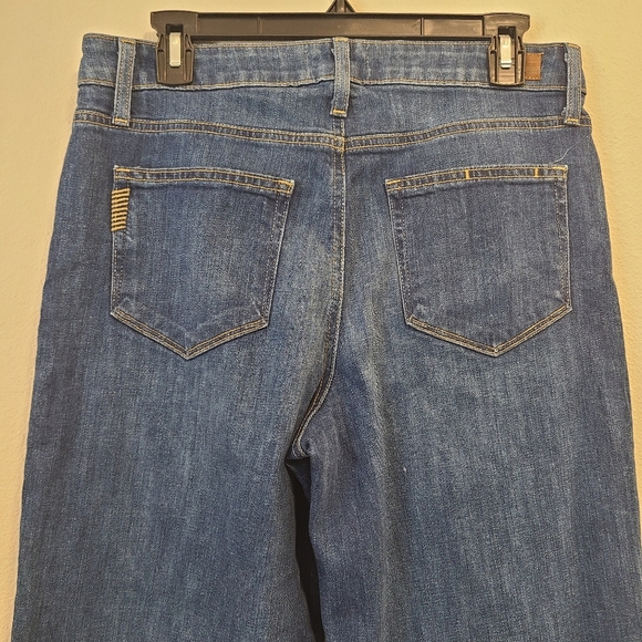 Paige Nellie Cropped Culotte Jeans in Linnea - Picture 6 of 7